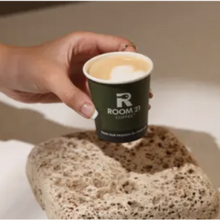  Flat White   