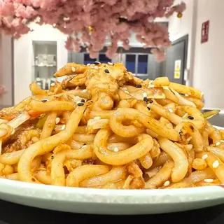 401.Udon Con pollo 