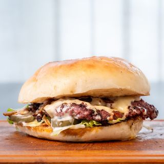 Hunters бургер с трюфелова майонеза (1бр) 