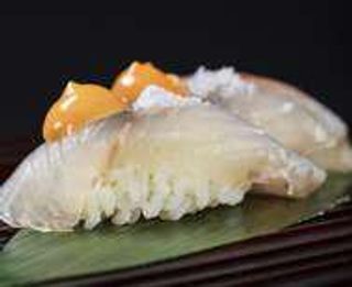 323 Nigiri branzino shiso