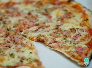 Pizza De Atún (20 Cm.)