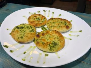 Чесново хлебче с билки (90г)