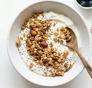 Yogurt Griego Y Granola
