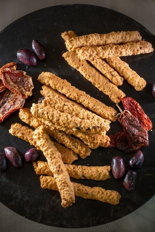 Palitos Olivas-Tomate Grande 280 Gr