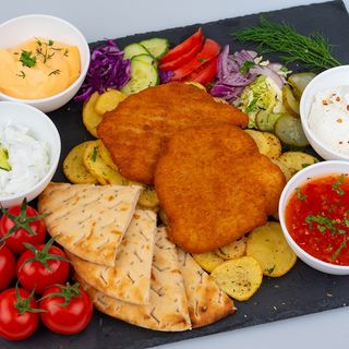 Snitel de Pui la Farfurie