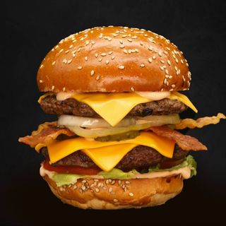 Double Bacon Cheese(BURGER+CARTOFI)