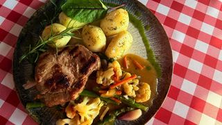 Pieczeń po Bawarsku w Sosie Dymnym