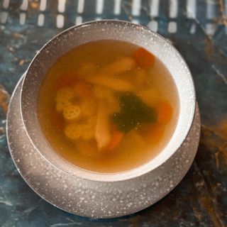 Суп з курочкою та макаронами