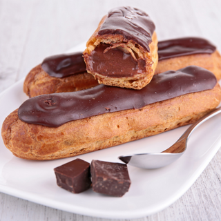 Eclair De Chocolate
