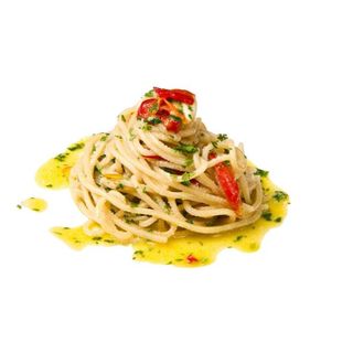 Spaghetti aglio, olio e peperino