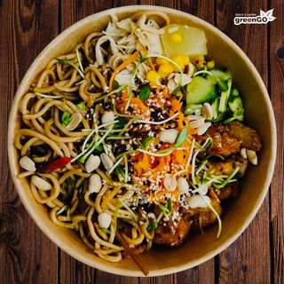 Poke Go z kurczakiem