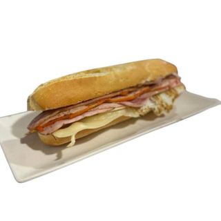 Bocadillo de Panceta Rellena