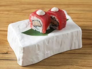 Uramakis Maguro Roll (8 Uds.)