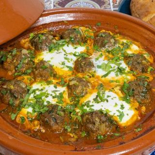 Tagine viande hachée avec oeufs(1personne)