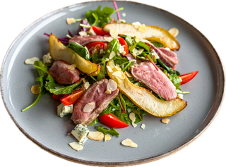 Салат з качиною грудкою та карамелізованою грушею  (230г)