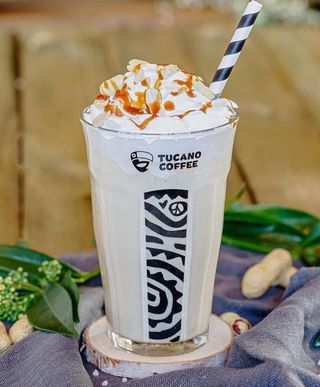 Milkshake cu înghețată* de vanilie și biscuiți