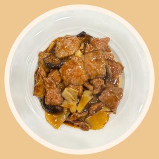 Manzo ai funghi e bambù