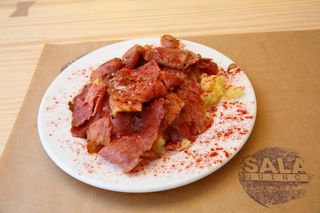 Lacon Plancha con Patata Panadera, Pimentón y AOVE