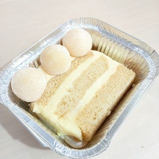 Fatia Bolo Nido + Brigadeiros