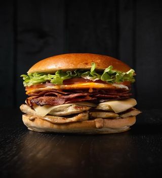 HAMBURGUESA DE POLLO AL A PARRILLA