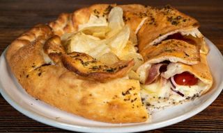 Rosca Trufada de Rúcula, Tomate cherry y mozzarella