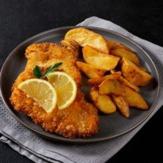 Milanesa De Pollo Con Patatas
