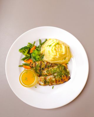 Pan Seared Lemon & Garlic Fish