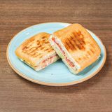 ქათმის ცეზარის სენდვიჩი