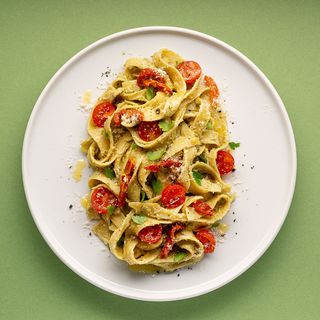 Паста з соусом Песто