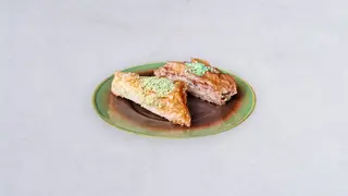 Baklawa orzechowa + baklawa czekoladowa