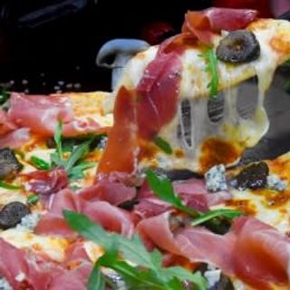 Пица Прошуто и смокини (550г)