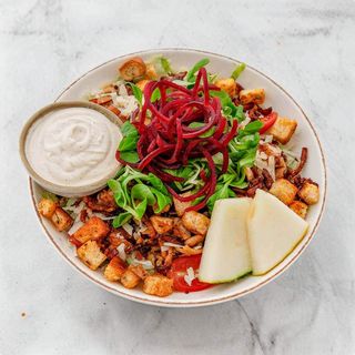 Sałatka z grillowanym kurczakiem