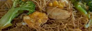 Fideos Fritos Con Salsa De Soja