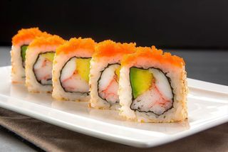 Uramaki De  Langostino Y Cangrejo (8 Pzs.)