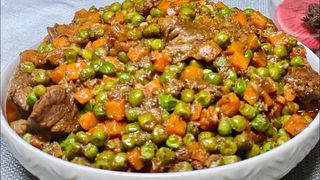 Petits Pois Viande & Ration De Pain