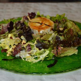 Ensalada Templada Con Queso Cabra