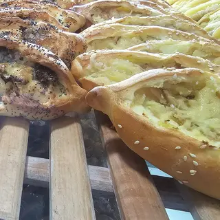 Pain Turque Farci Charcuterie