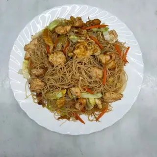 Fideos Frito Con Pollo