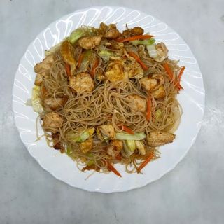 Fideos Frito Con Pollo