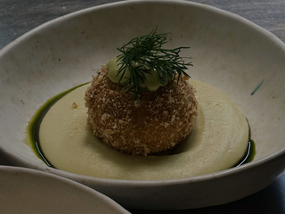 Котлета по-київськи з картопляним пюре