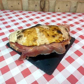 Pan focaccia serrano