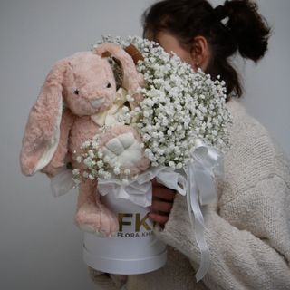 Бокс з іграшкою