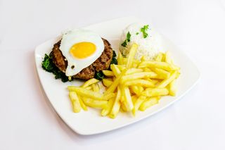 Hambúrguer no Prato