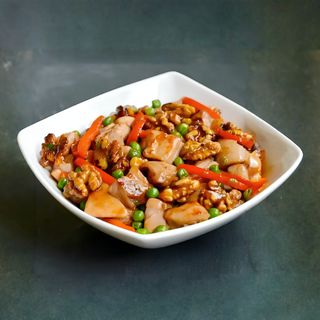 Pollo Con Nueces Dulces