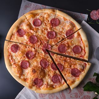 Пицца "Пепперони" (35 см.)