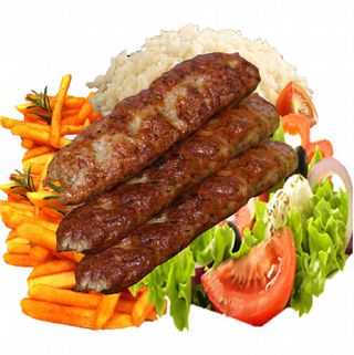 Lamb Seek Kebab com batatas, arroz e salada  