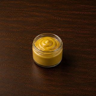 Barattolino di maionese alla senape