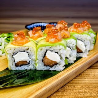 Ролл "Авокадо с Лососем"