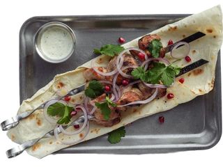 Шашлик з курячого стегна (200/110/50g)