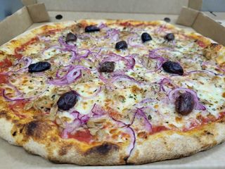 Pizza Tonyina (Familiar)